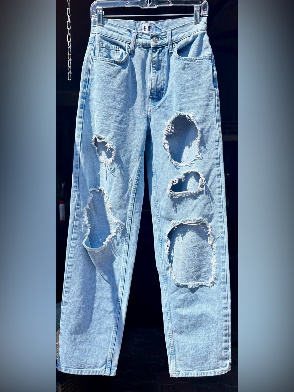 BDG High Rise Baggy Distressed Size 26 Light Wash 100% Cotton Rigid Denim